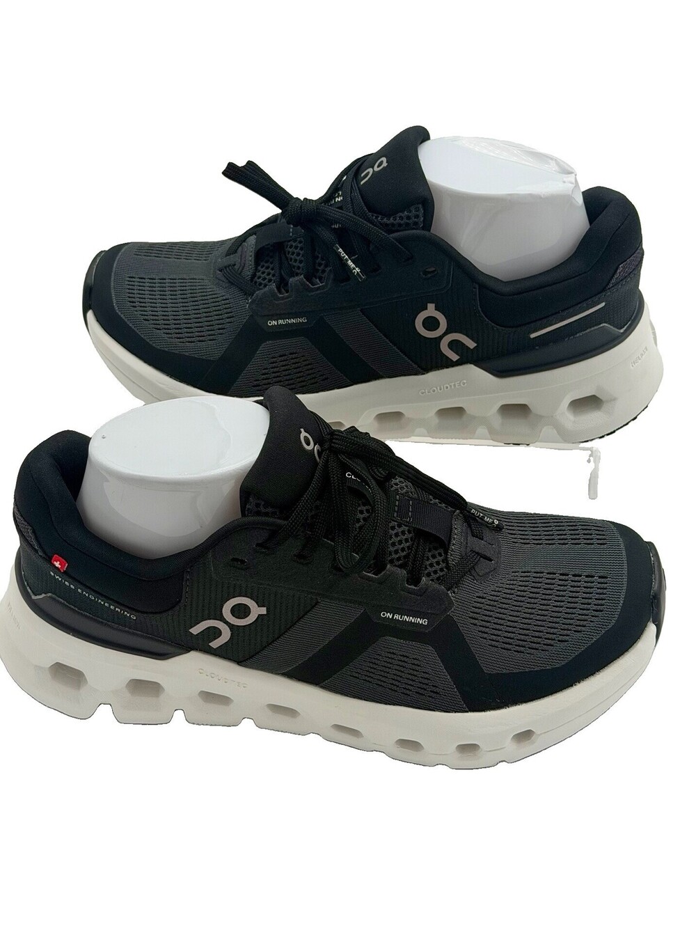 New Cloud Runner Two Women’s Size 7.5 Eclipse /Black Free Shipping